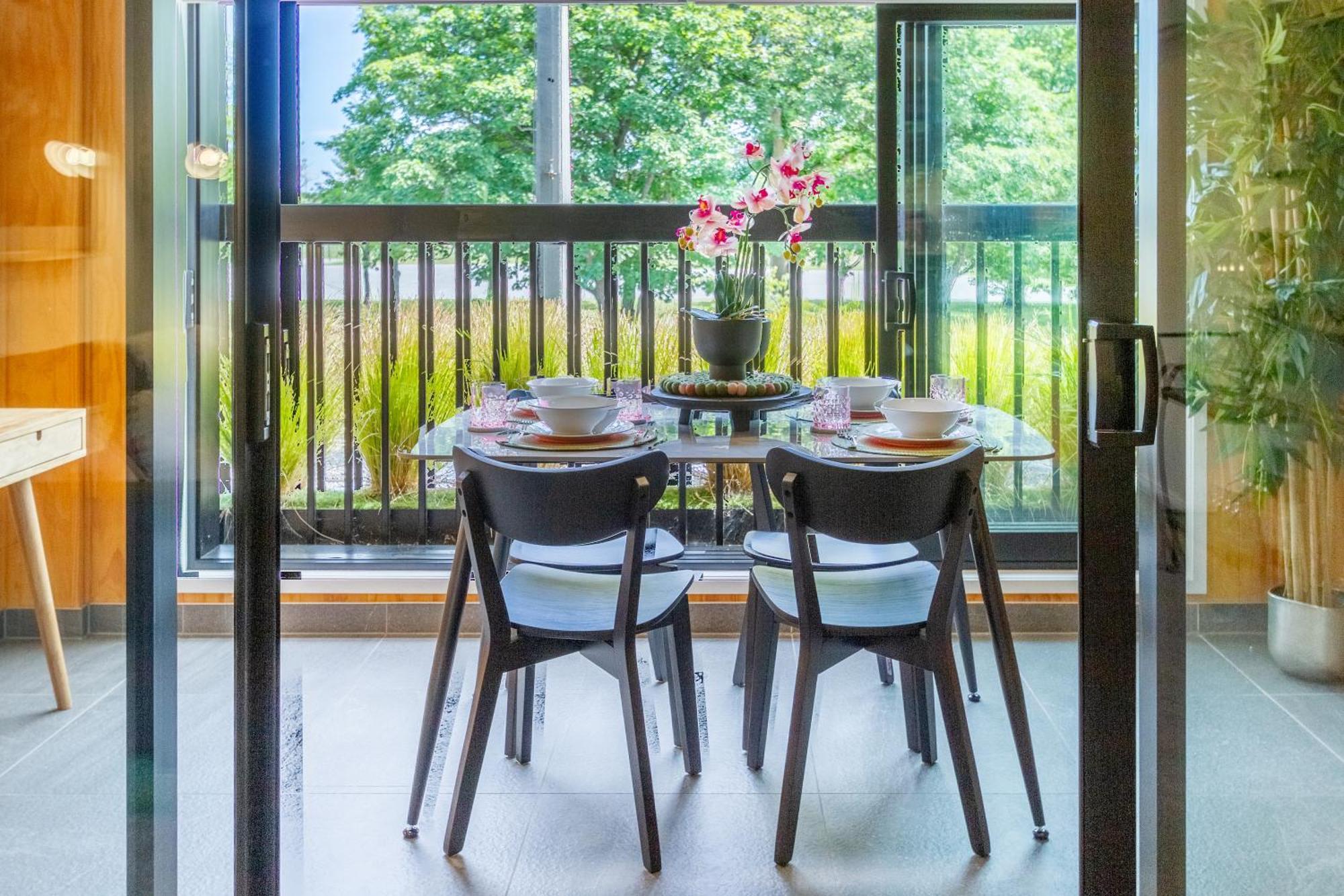Cozy 1-Bed Apartment With Park Views, Sleeps 4 Christchurch Eksteriør billede